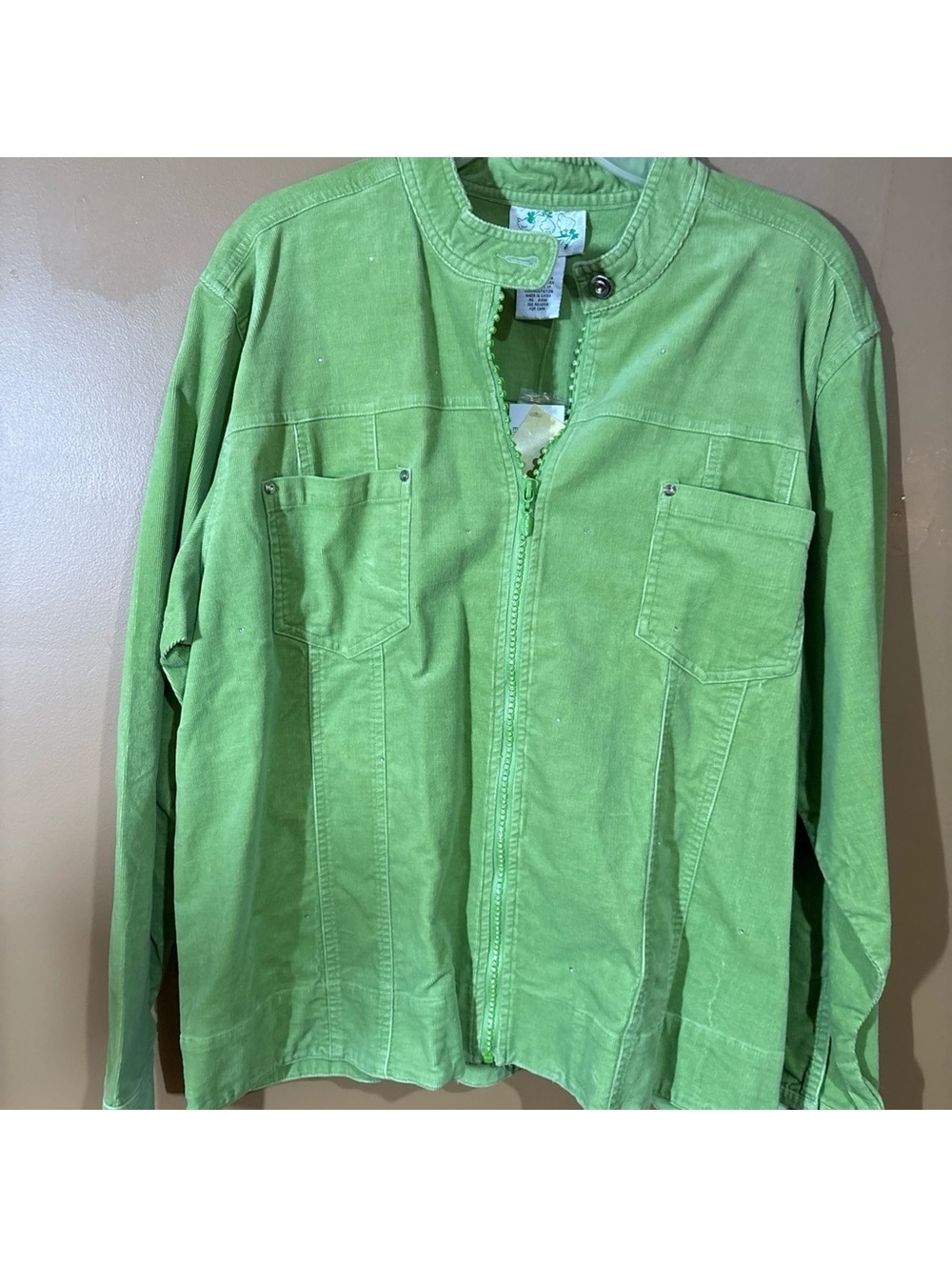 HC443. Quacker Factory Rhinestone Zipper Stretch Corduroy Green Jacket XL